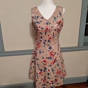 Floral brown dress with keyhole back